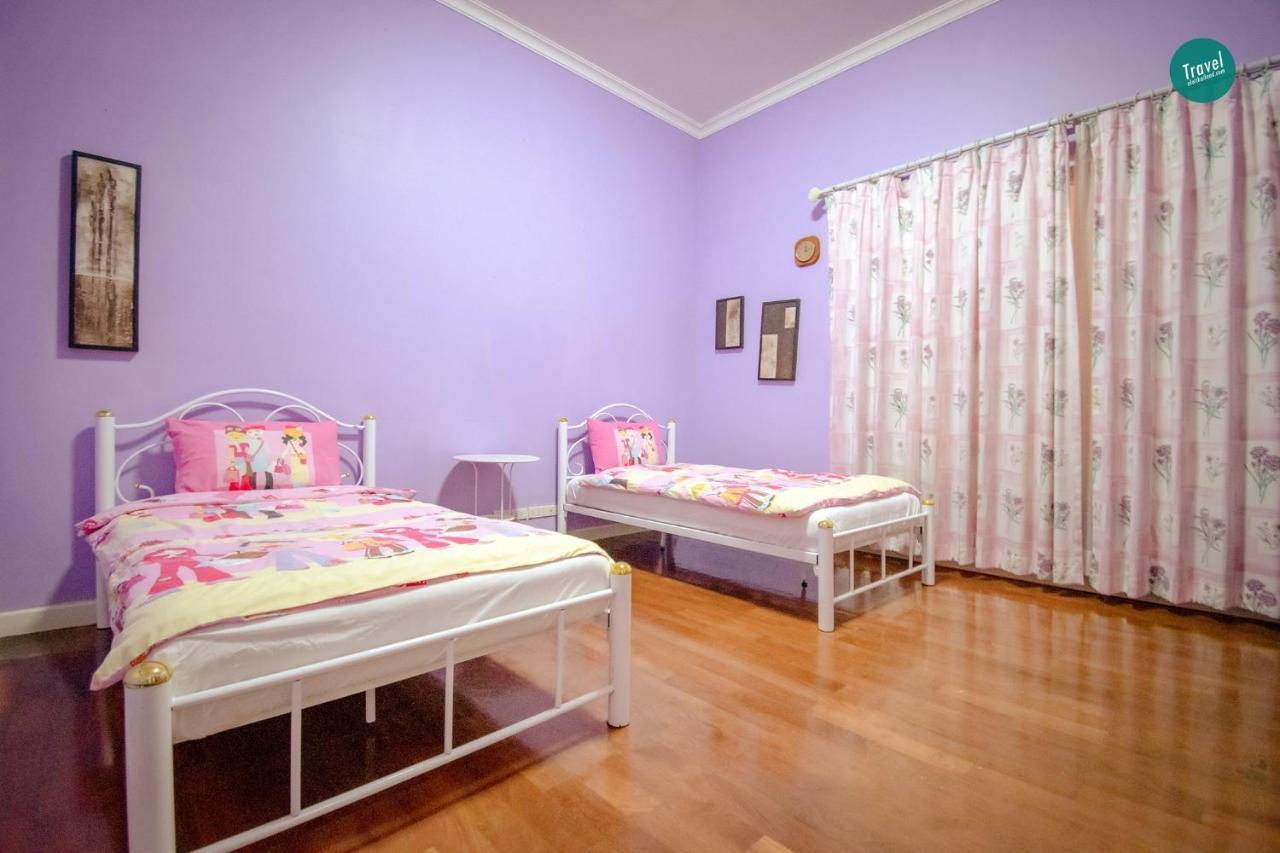 300m From - Luxury Mediterranean House - Pets Welcome